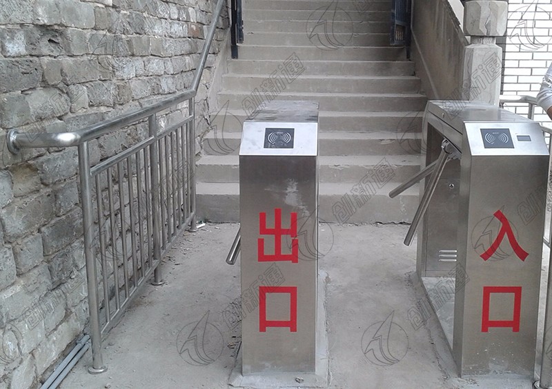 擺閘,三輥閘,速通閘,旋轉(zhuǎn)閘,平移閘,一字閘,人臉識別，